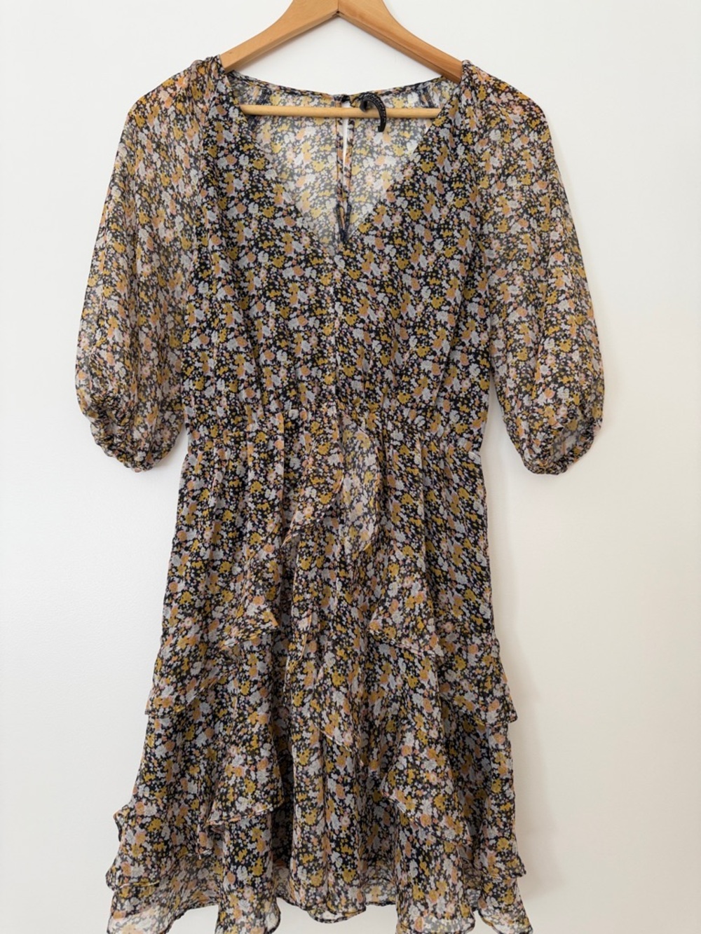 MINKPINK Floral Ruffle Mini Dress Puff Sleeve Black Yellow Size 4